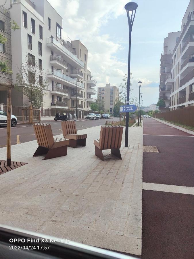 Studio neuf Paris La Défense Mont Valérien Piscine Olympique JO2024 Rueil-Malmaison Exterior foto